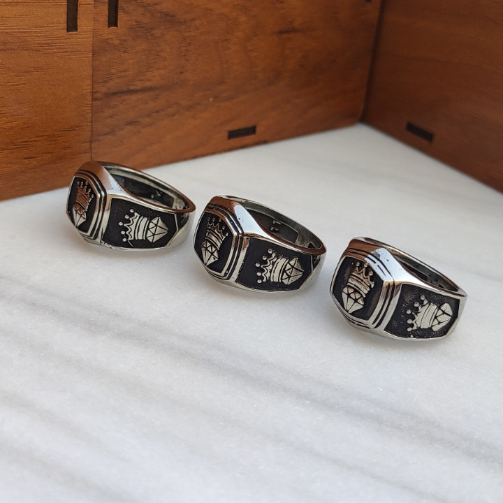 انگشتر تاج مردانه رنگ ثابت