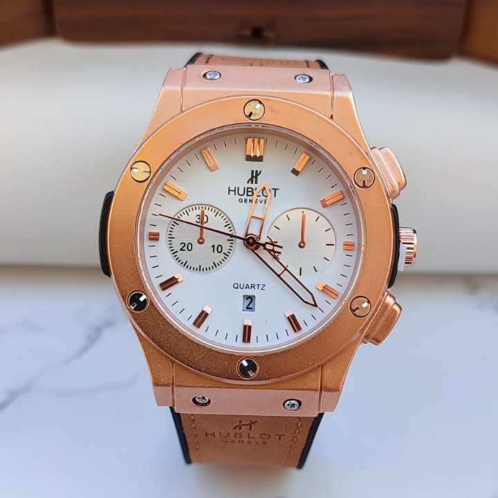ساعت هابلوت مردانه بند چرمی