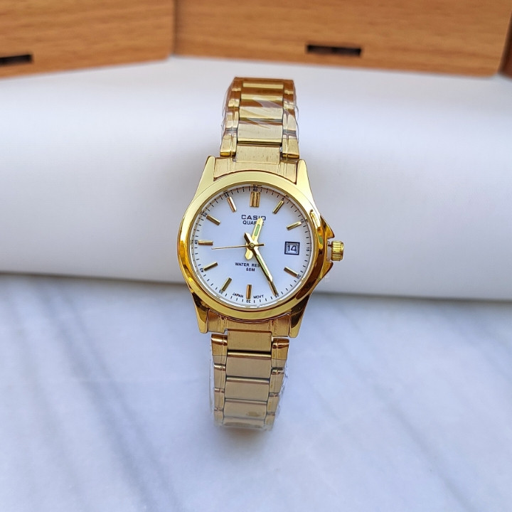 ساعت زنانه کاسیو طلایی بند فلزی