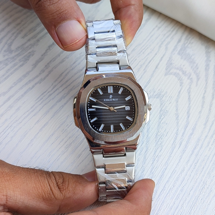 خرید ساعت اودمار پیگه نقره ای مردانه