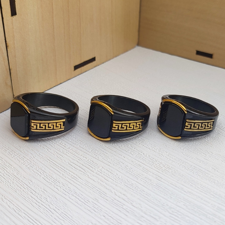 خرید انگشتر ورساچه مشکی نگین دار مردانه