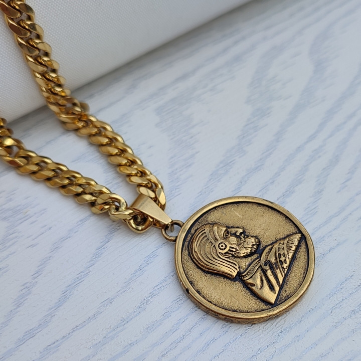 خرید گردنبند کوروش بزرگ طلایی رنگ ثابت