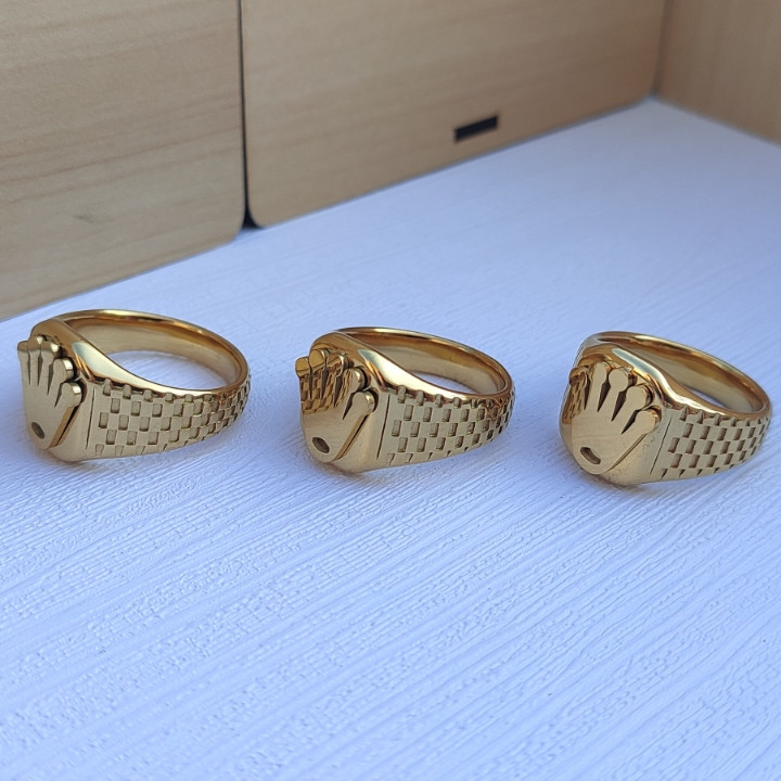 خرید انگشتر پسرانه طلایی شیک رنگ ثابت