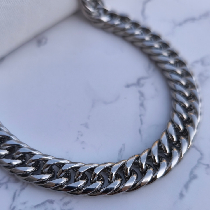 خرید زنجیر مردانه پهن استیل رنگ ثابت نقره ای کارتیه