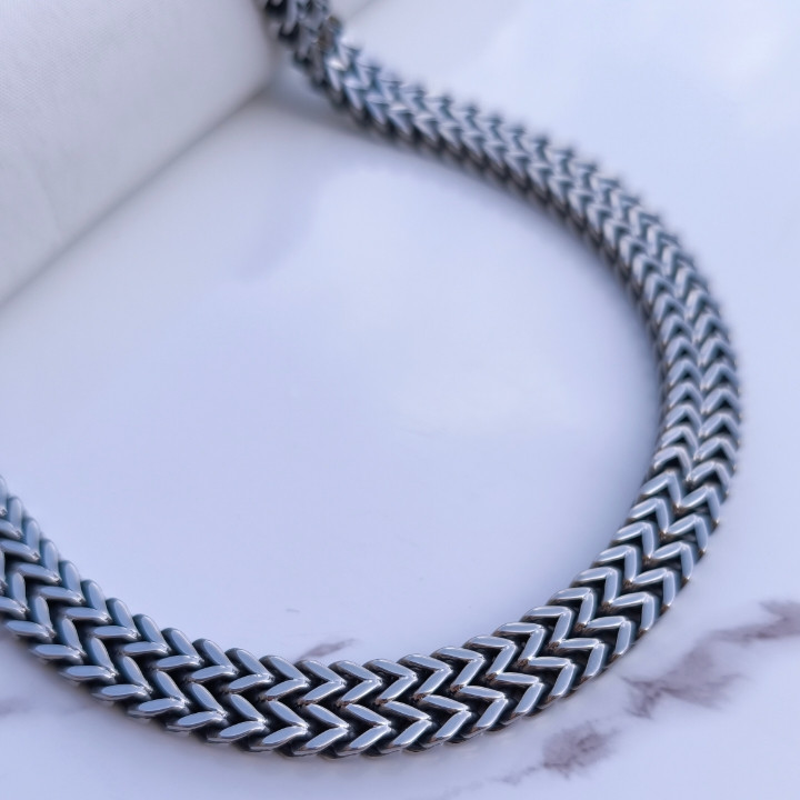 خرید زنجیر پهن مردانه رنگ ثابت استیل سیاه قلم