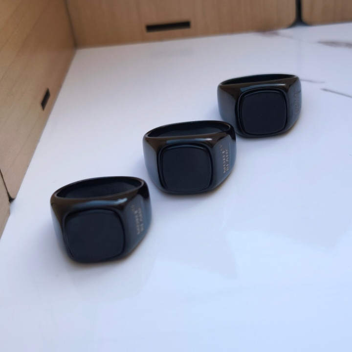 خرید انگشتر مردانه نگینی مشکی استیل