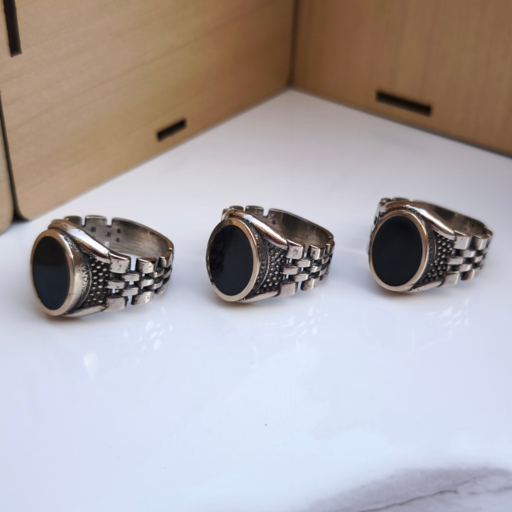 خرید انگشتر مردانه نقره ای نگین مشکی