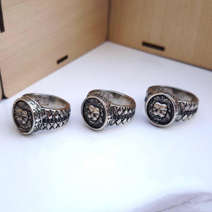 خرید انگشتر شیر پسرانه نقره ای رنگ ثابت