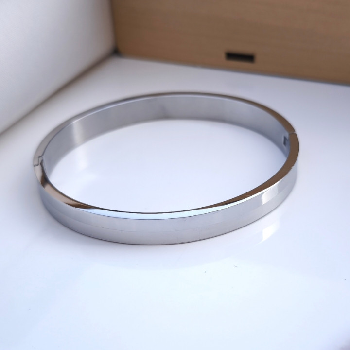 خرید بنگل نقره ای مردانه شیک رنگ ثابت