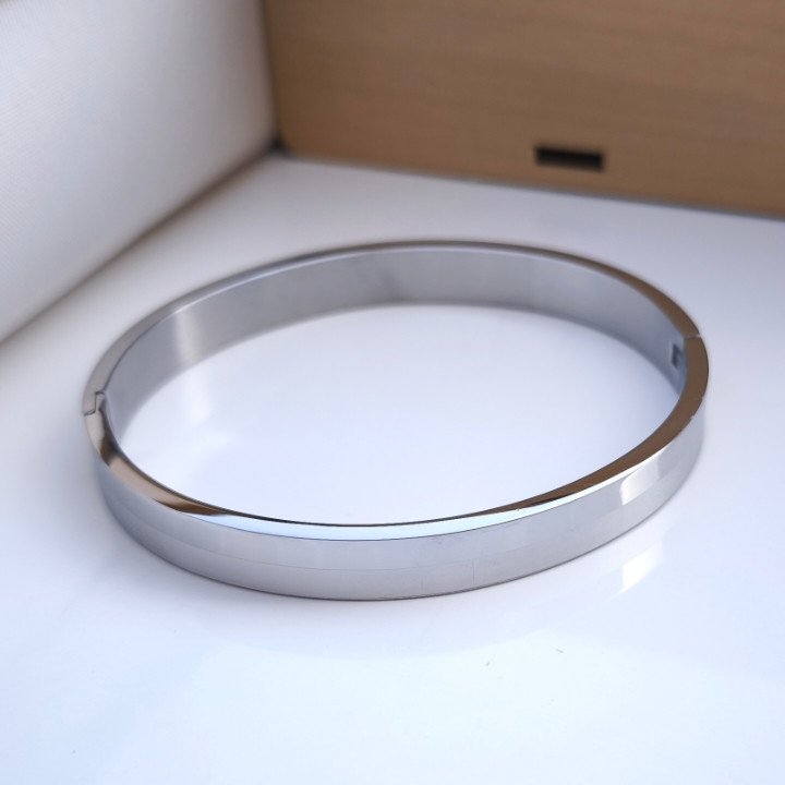 خرید دستبند پسرانه نقره ای شیک