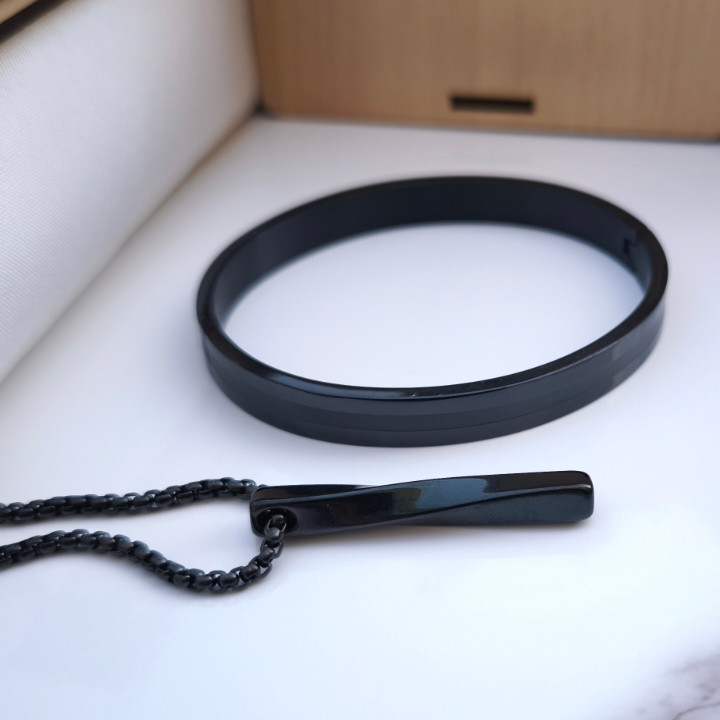 خرید ست گردنبند و دستبند مشکی پسرانه شیک