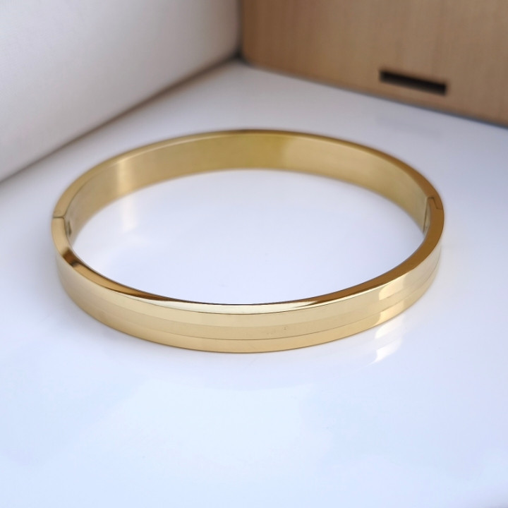 خرید دستبند طلایی پسرانه شیک رنگ ثابت استیل