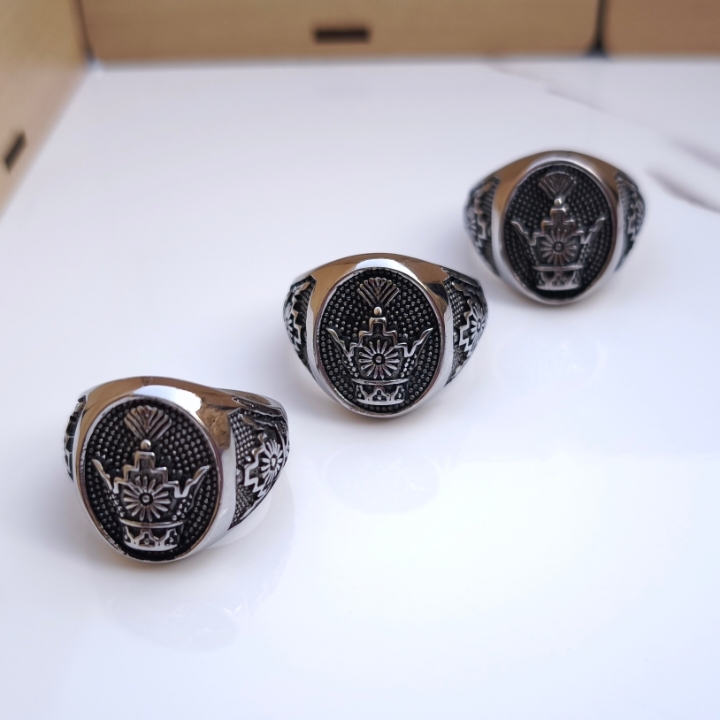 خرید انگشتر تاج مردانه استیل رنگ ثابت