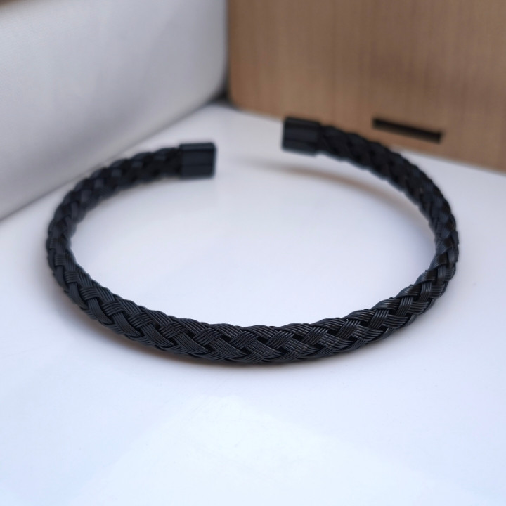 خرید دستبند مردانه مشکی شیک رنگ ثابت استیل