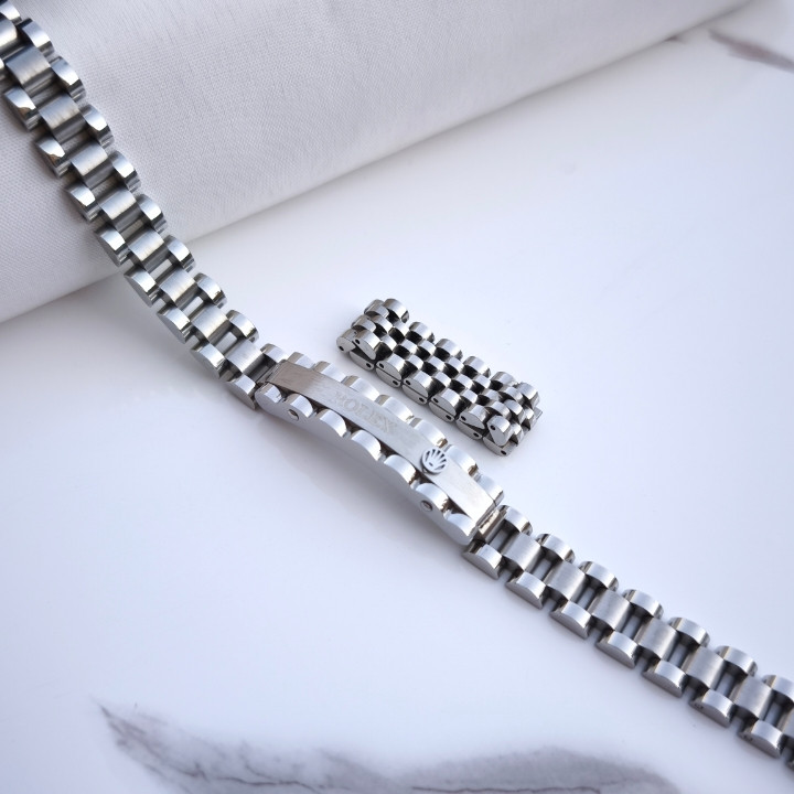 خرید دستبند و انگشتر مردانه نقره ای استیل رنگ ثابت