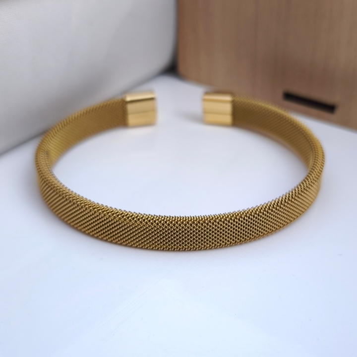 خرید دستبند طلایی مردانه استیل رنگ ثابت فری سایز