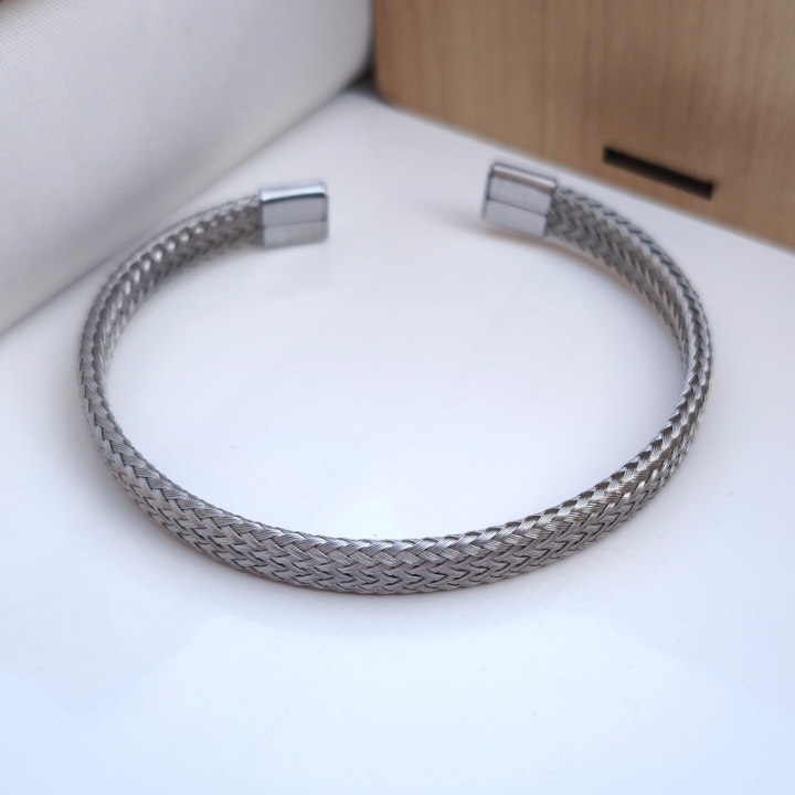 خرید دستبند مردانه شیک رنگ ثابت قیمت مناسب۲