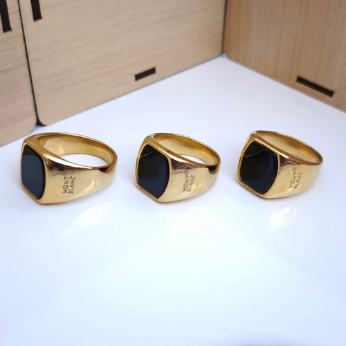 خرید انگشتر مردانه طلایی استیل نگین دار مونتبلانک رنگ ثابت