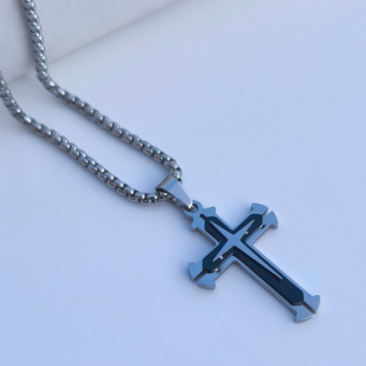 خرید گردنبند صلیب مشکی نقره ای استیل رنگ ثابت شیک