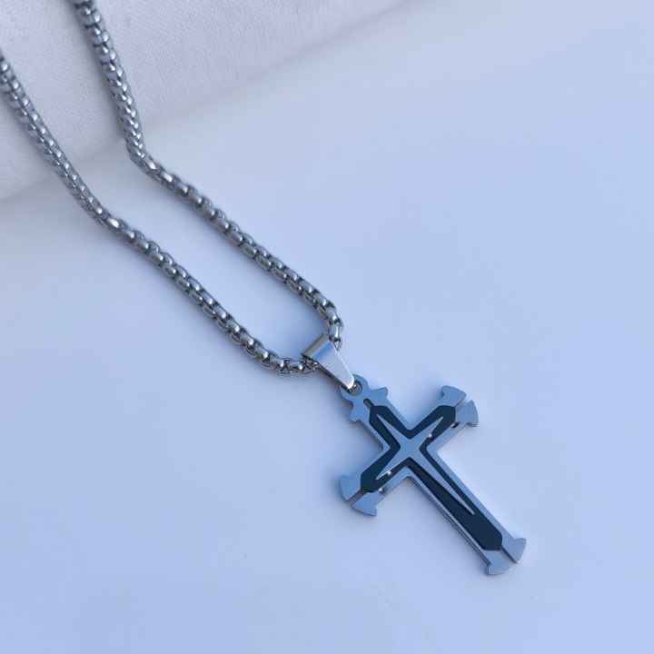 خرید گردنبند صلیب دخترانه شیک رنگ ثابت مناسب کادو