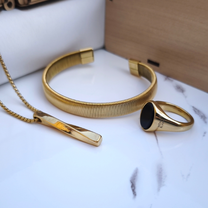 خرید ست دستبند انگشتر گردنبند مردانه طلایی استیل رنگ ثابت شیک