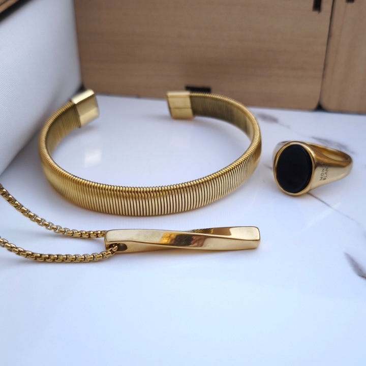 خرید اکسسوری مردانه شیک باکلاس قیمت مناسب