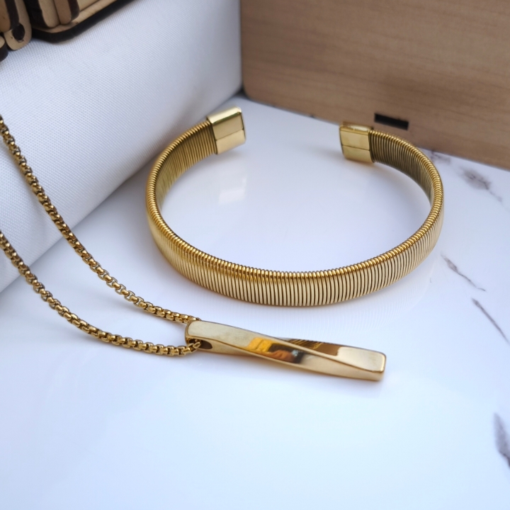 خرید ست بنگل و گردنبند پیچی مردانه استیل رنگ ثابت طلایی