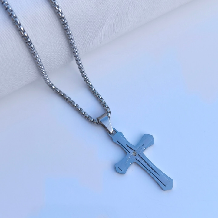 خرید گردنبند صلیب نقره ای دخترانه شیک رنگ ثابت