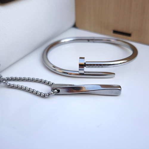 خرید ست بنگل و دستبند میخی پسرانه استیل رنگ ثابت