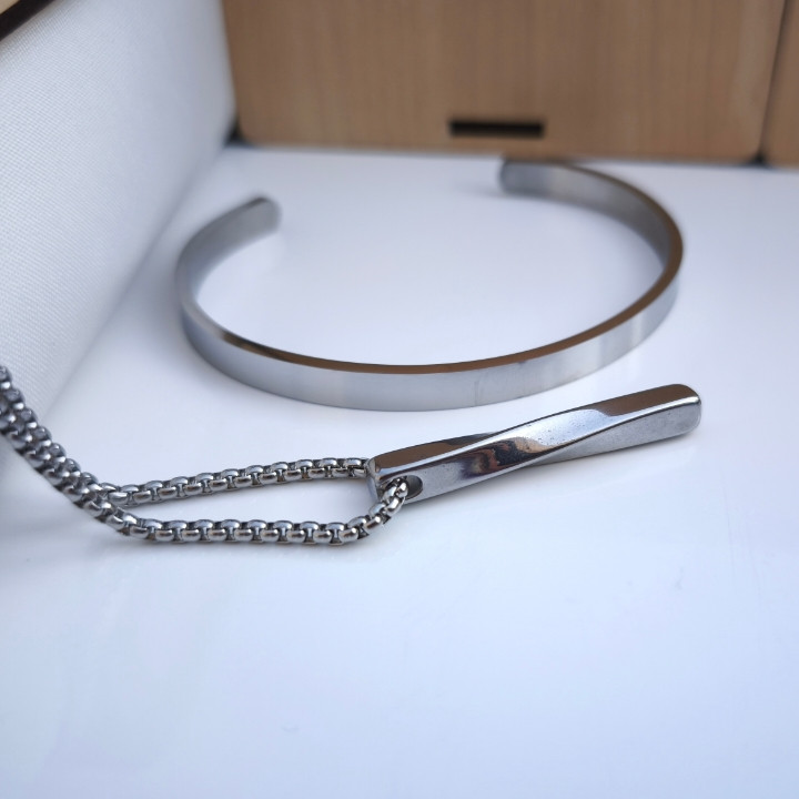 خرید ست دستبند و گردنبند پیچی مردانه نقره ای رنگ ثابت شیک ارزان مناسب هدیه