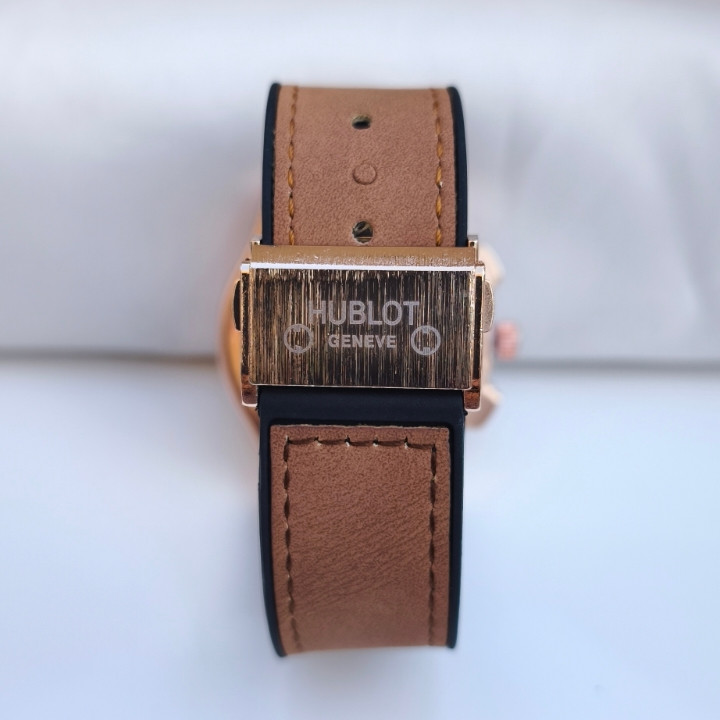 خرید ساعت چرمی هابلوت مردانه طرح سه موتور شیک ارزان