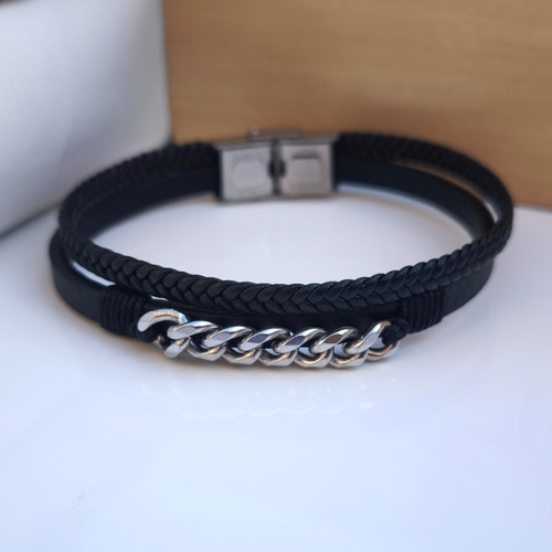 خرید دستبند چرمی پسرانه کارتیر مشکی دو دور شیک ارزان