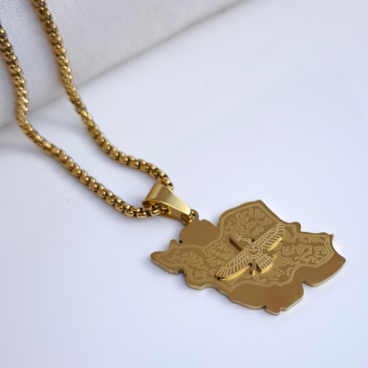 خرید گردنبند نقشه ایران فروهر طلایی استیل رنگ ثابت شیک ارزان
