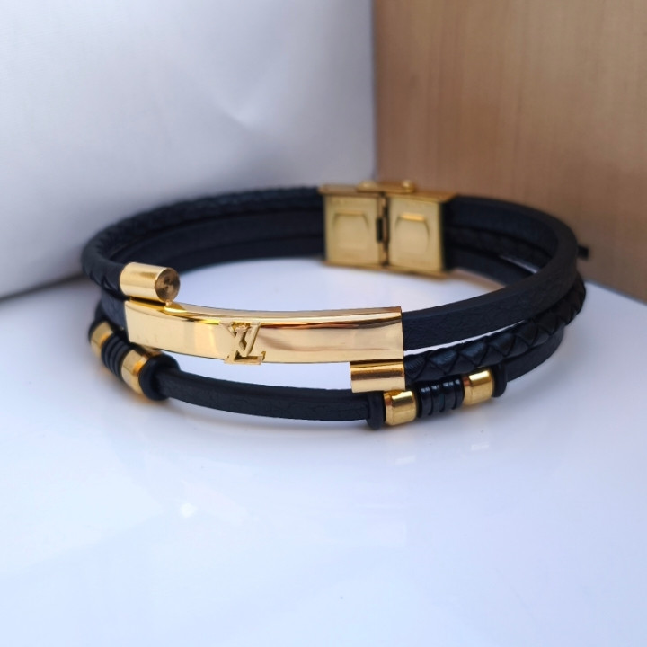 خرید دستبند مردانه چرمی چهار ردیفه لویی ویتون قیمت مناسب