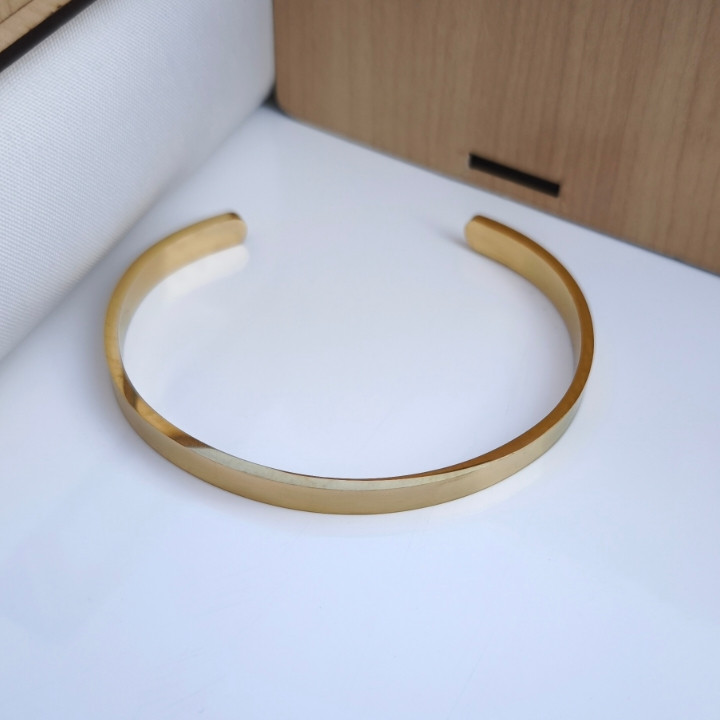 خرید دستبند طلایی مردانه شیک ارزان رنگ ثابت مناسب هدیه