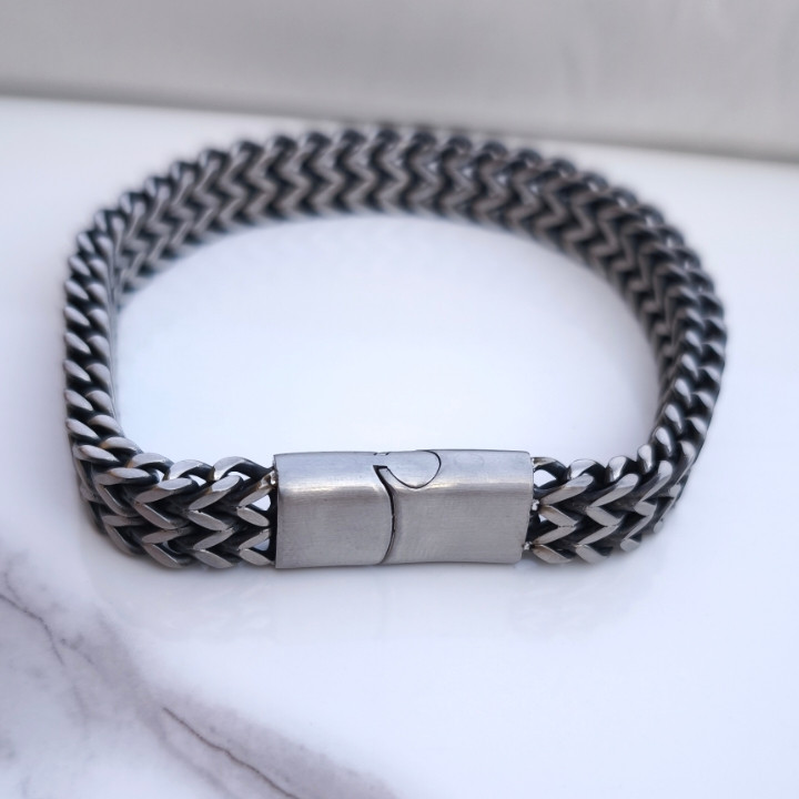 خرید دستبند مردانه سیاه قلم استیل رنگ ثابت قیمت مناسب