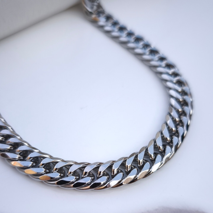 گردنبند زنجیری مردانه کارتیه نقره ای استیل رنگ ثابت شیک قیمت مناسب برای کادو