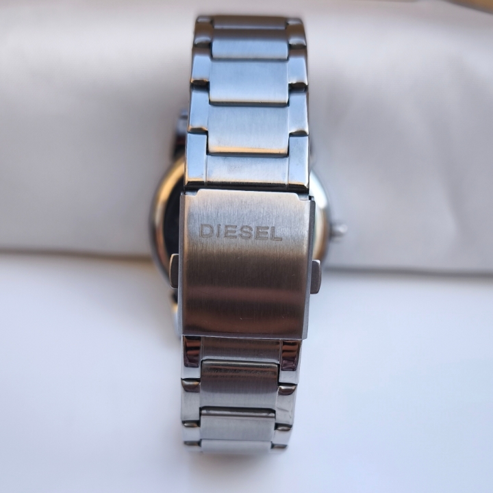 خرید ساعت استیل مردانه نقره ای شیک ارزان