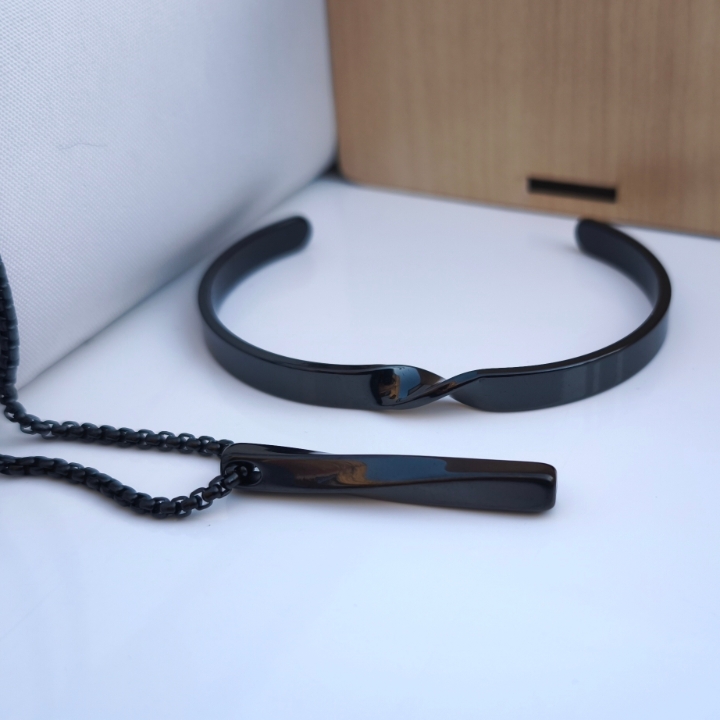 خرید ست بنگل گردنبند مردانه مشکی استیل رنگ ثابت شیک ارزان مناسب کادو