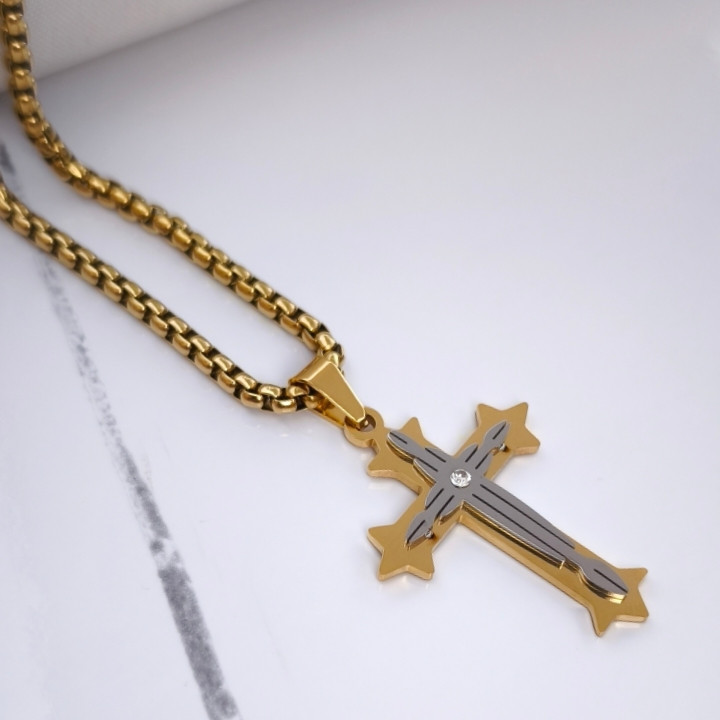 گردنبند صلیب طلایی مردانه شیک ارزان رنگ ثابت مناسب کادو